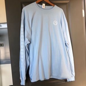 Glossier “glossi wear” long sleeve tee